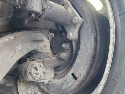 Picture of (Used) 2016 Hino 268, COMPLETE FRONT AXLE