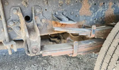 Picture of (Used) 2000 Mitsubishi FH211, REAR LEAF SPRINGS