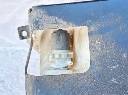 Picture of (Used) 2012 Kenworth T800, WINDSHIELD WASHER RESIVOIR