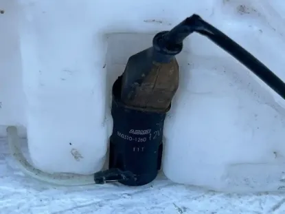 Picture of (Used) 2018 Hino 268, WINDSHIELD WASHER RESERVOIR