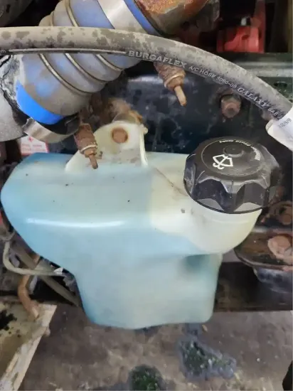 Picture of (Used) 2018 Freightliner M2 106, WASHER BOTTLE