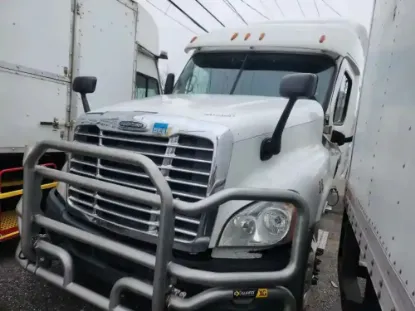 Picture of (USED) 2014 FREIGHTLINER CASCADIA 125, MOOSE BUMPER