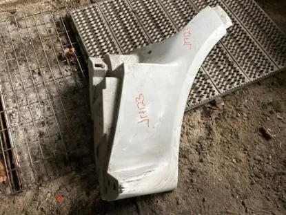Picture of (Used) 2016 Peterbilt 587, FENDER EXTENSIONS