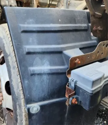 Picture of (Used) 2005 Chevrolet W3500, FENDER EXTENSION