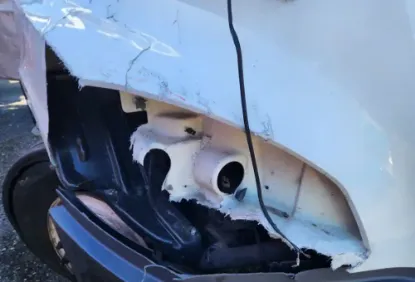 Picture of (Used) 2018 Freightliner Cascadia 126, REPAIRABLE HOOD ASSEMBLY