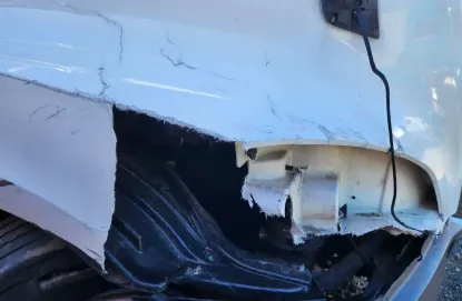 Picture of (Used) 2018 Freightliner Cascadia 126, REPAIRABLE HOOD ASSEMBLY