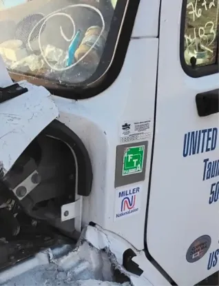 Picture of (Used) 2021 Freightliner M2 106, COWLS