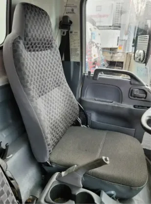 Picture of (Used) 2006 Isuzu NQR, SEAT