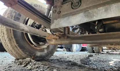 Picture of (Used) 2005 Chevrolet W3500, COMPLETE FRONT AXLE