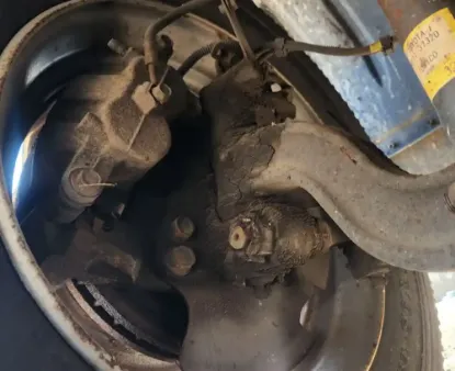 Picture of (Used) 2015 Hino 195, FRONT AXLE BEAM
