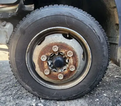 Picture of (Used) 2015 Hino 195, FRONT AXLE BEAM