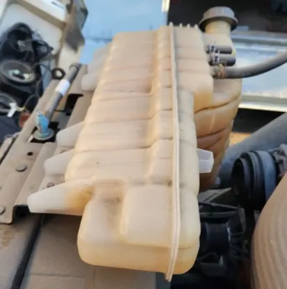 Picture of (Used) 2021 International LT625, COOLANT RESERVOIR/RADIATOR OVERFLOW BOTTLE