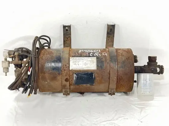 Picture of (Used) HYDRAULIC TANK