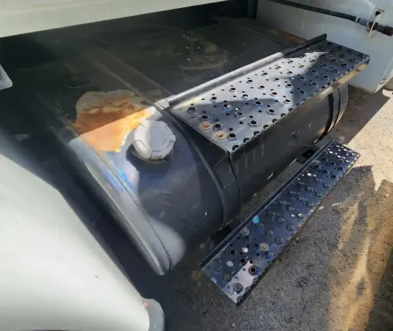 Picture of (2007) International 4400, FUEL TANK