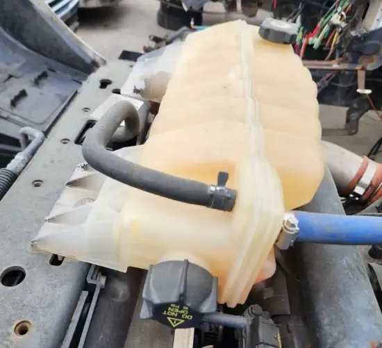 (Used) 2018 Peterbilt 579, RADIATOR OVERFLOW BOTTLE/COOLANT RESERVOIR ...