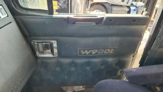 Picture of (Used) 2001 Kenworth W900, INTERIOR DOOR PANEL