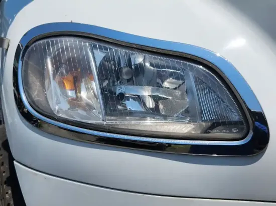 Picture of (Used) 2016 Freightliner M2 106, HEADLAMP ASSEMBLY