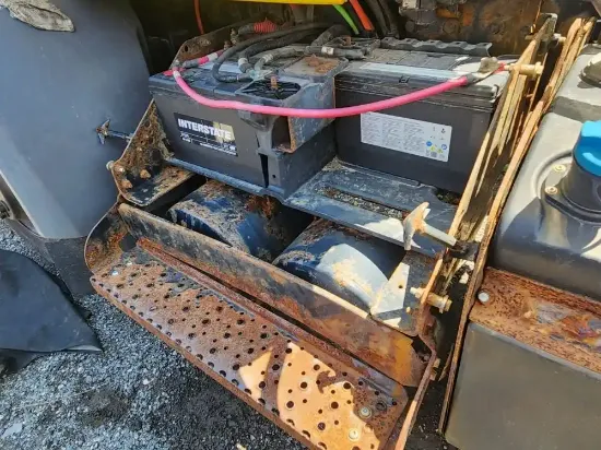 Picture of (Used) 2020 International RH613, BATTERY BOX