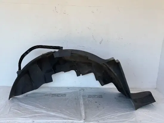 Picture of (Used) 2015 Volvo VNL, INNER FENDER