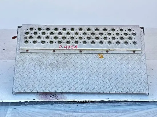 Picture of (Used) 2016 Kenworth T270, BATTERY BOX COVER