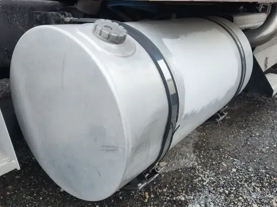Picture of (Used) 2005 Kenworth W900, FUEL TANK