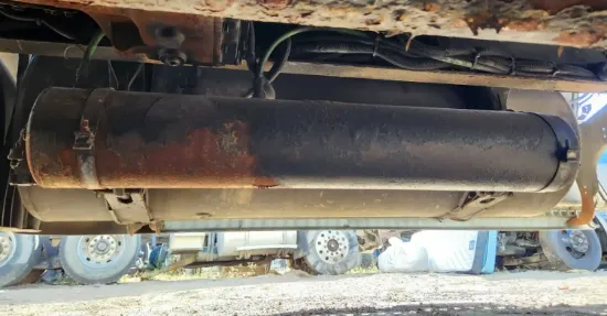 Picture of (Used) 2003 Freightliner Columbia 120, AIR TANK (2)