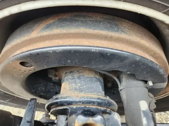 Picture of (Used) 2024 International RH613, COMPLETE REAR DIFFERENTIAL HUBS