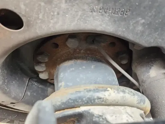 Picture of (Used) 2024 International RH613, COMPLETE FRONT DIFFERENTIAL HUBS