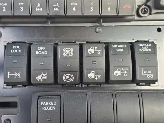 Picture of (Used) 2024 International RH613, MISCELLANEOUS DASH SWITCHES