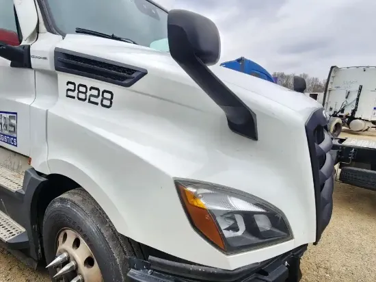 Picture of (Used) 2021 Freightliner Cascadia 126, HOOD ASSEMBLY