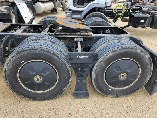 Picture of (Used) 2019 Peterbilt 579, COMPLETE TANDEM CUTOFF