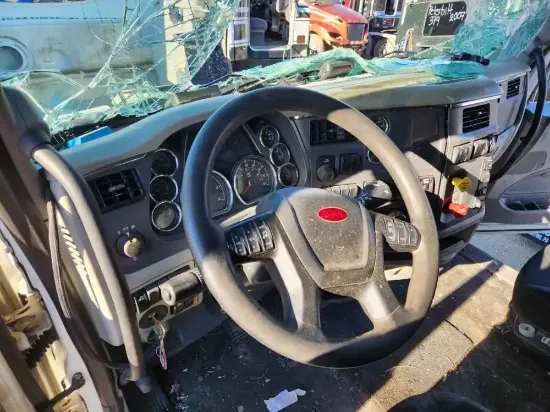 Picture of (Used) 2019 Peterbilt 579, DASH ASSEMBLY