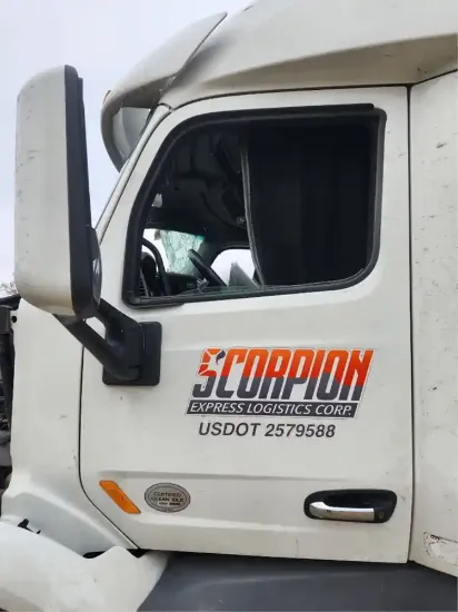 Picture of (Used) 2019 Peterbilt 579, DOOR