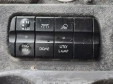 Picture of (Used) 2011 Freightliner Cascadia 125, MISCELLANEOUS DASH SWITCHES