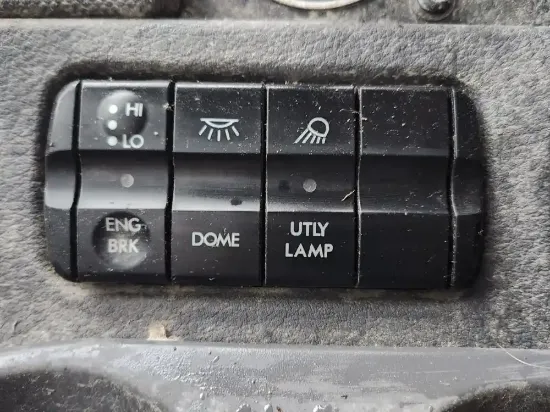 Picture of (Used) 2011 Freightliner Cascadia 125, MISCELLANEOUS DASH SWITCHES