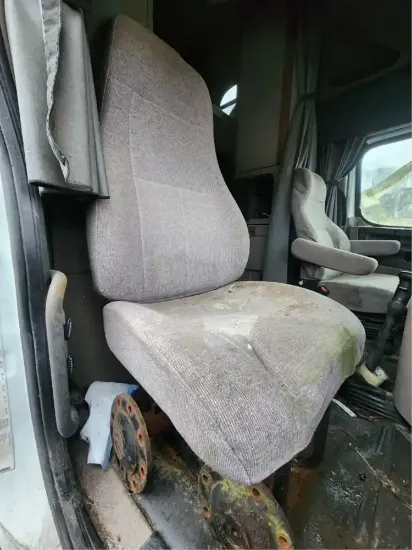 Picture of (Used) 2011 Freightliner Cascadia 125, SEAT