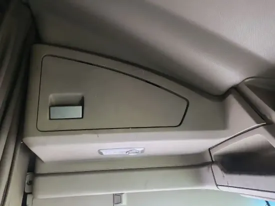 Picture of (Used) 2015 Kenworth T680, SLEEPER CABINETS