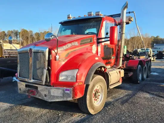 Picture of 2015-kenworth-t880-truck-delivery