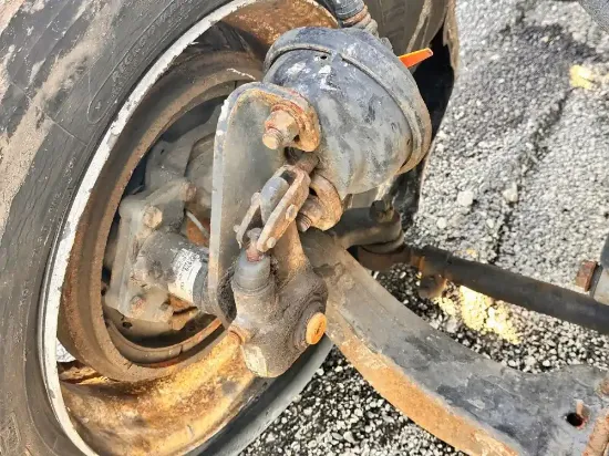 Picture of (Used) 2005 Sterling A9500, COMPLETE SPINDLE KNUCKLE