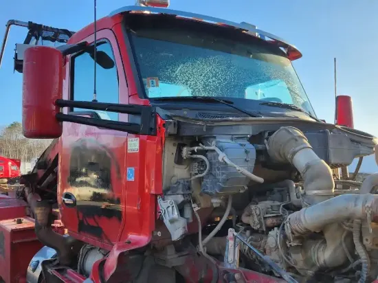 Picture of (Used) 2015 Kenworth T880, CAB