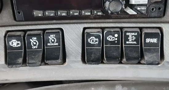 Picture of (Used) 2015 Kenworth T880, MISCELLANEOUS DASH SWITCHES