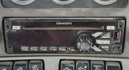 Picture of (Used) 2015 Kenworth T880, RADIO
