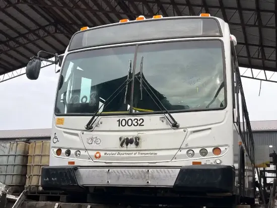 Picture of 2010-new-flyer-de40-lf-city-transit-bus