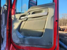Picture of (Used) 2015 Kenworth T880, INTERIOR DOOR PANEL