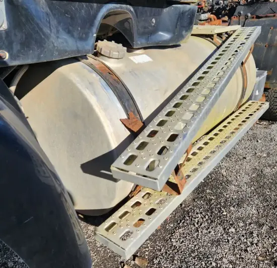Picture of (Used) 2000 Sterling A9513, FUEL TANK