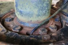 Picture of (Used) 2000 Sterling A9513, REAR DIFFERENTIAL HUBS