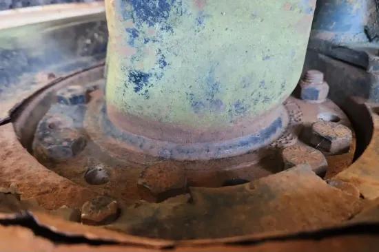 Picture of (Used) 2000 Sterling A9513, FRONT DIFFERENTIAL HUBS