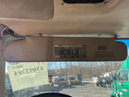 Picture of (Used) 2005 Sterling A9500, SUN VISOR