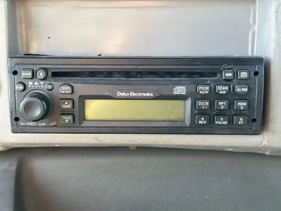 Picture of (Used) 2005 Sterling A9500, RADIO