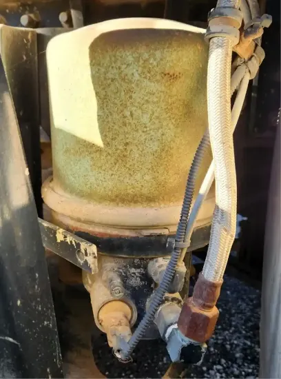 Picture of (Used) 1999 Sterling A9513, AIR DRYER